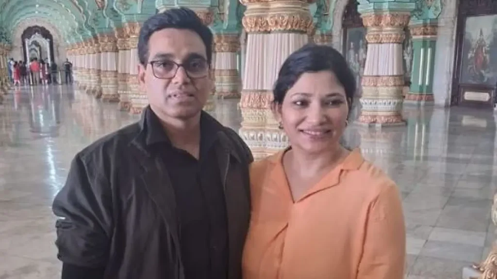 Manoj Kumar Sharma with his wife Shradha Joshi 