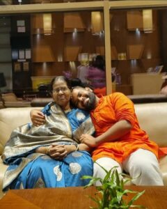 Animesh Pradhan AIR 2: Biography, Education, Strategy, Resources, etc. 1 Animesh Pradhan with his late mother